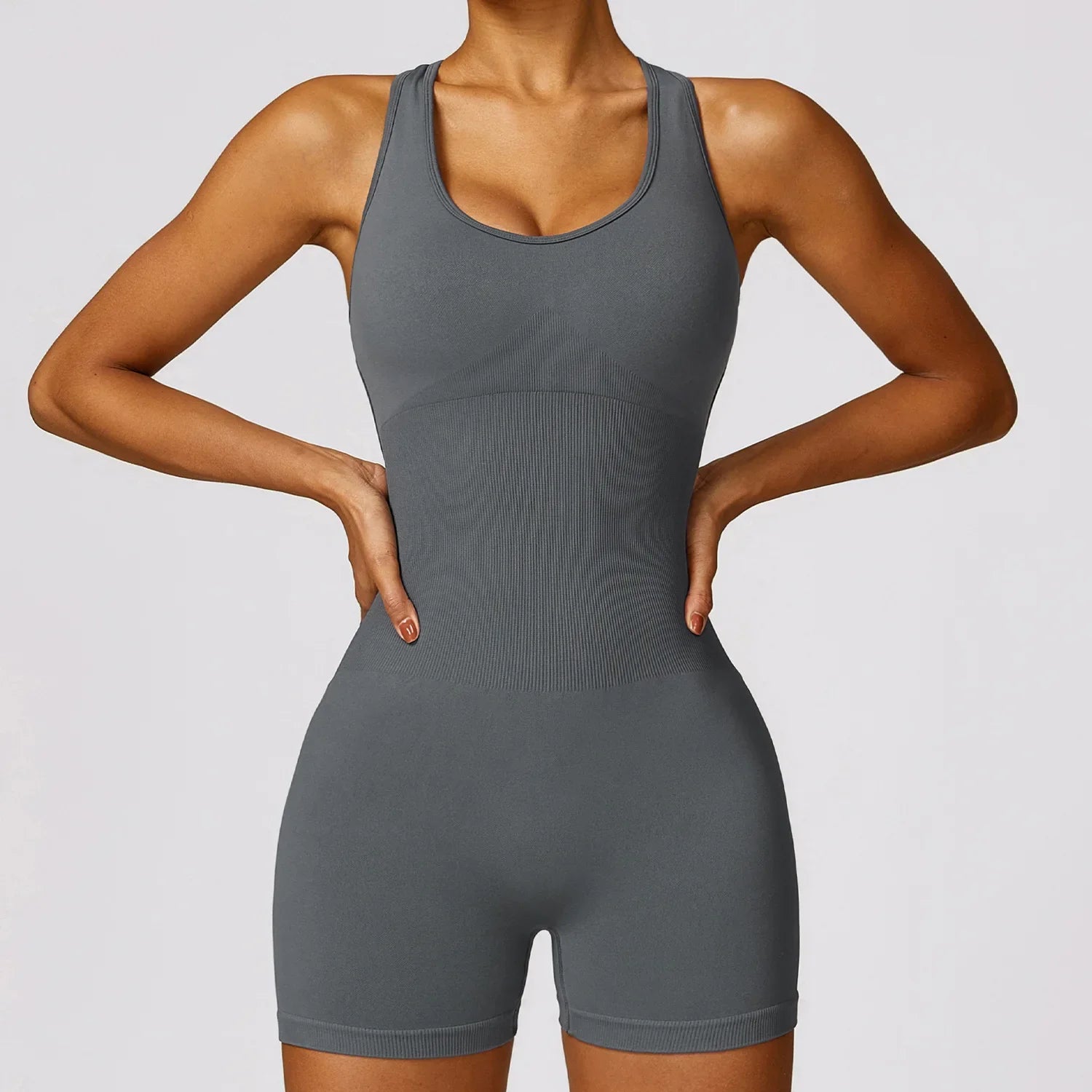 YIYI Fashion Seamless Beauty Back Workout Jumpsuits Sleeveless High Stretchy Gym Rompers Women Fitness Short Bodysuit